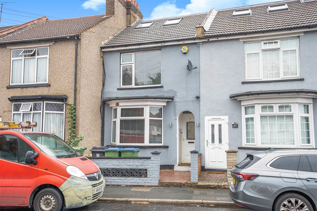 Property photo 1 of 19 Picture No. 04