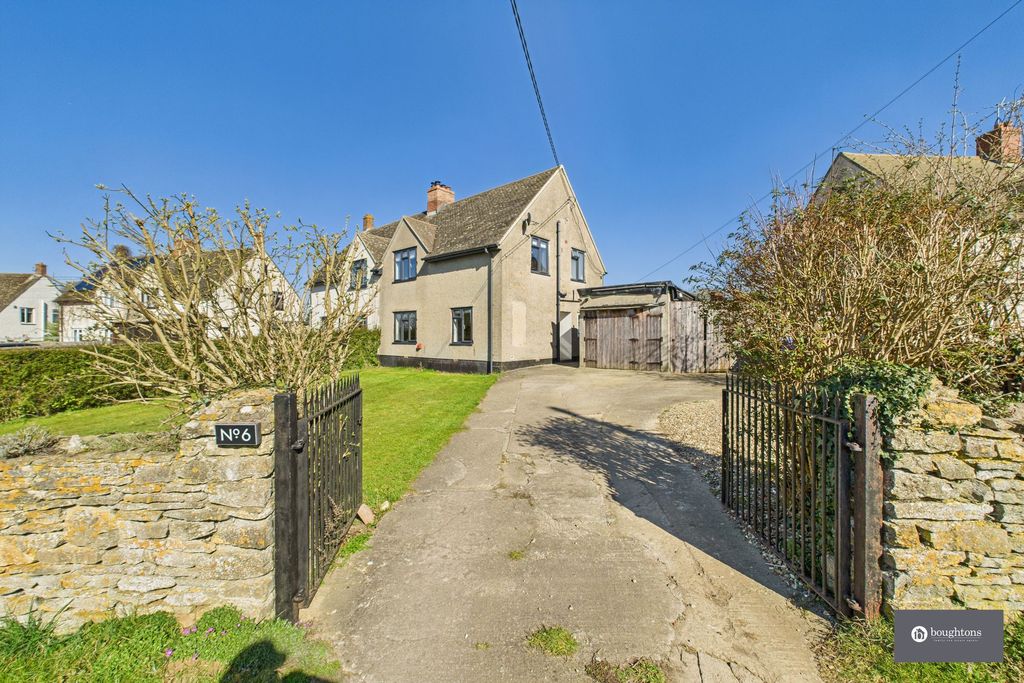 Property photo 1 of 24