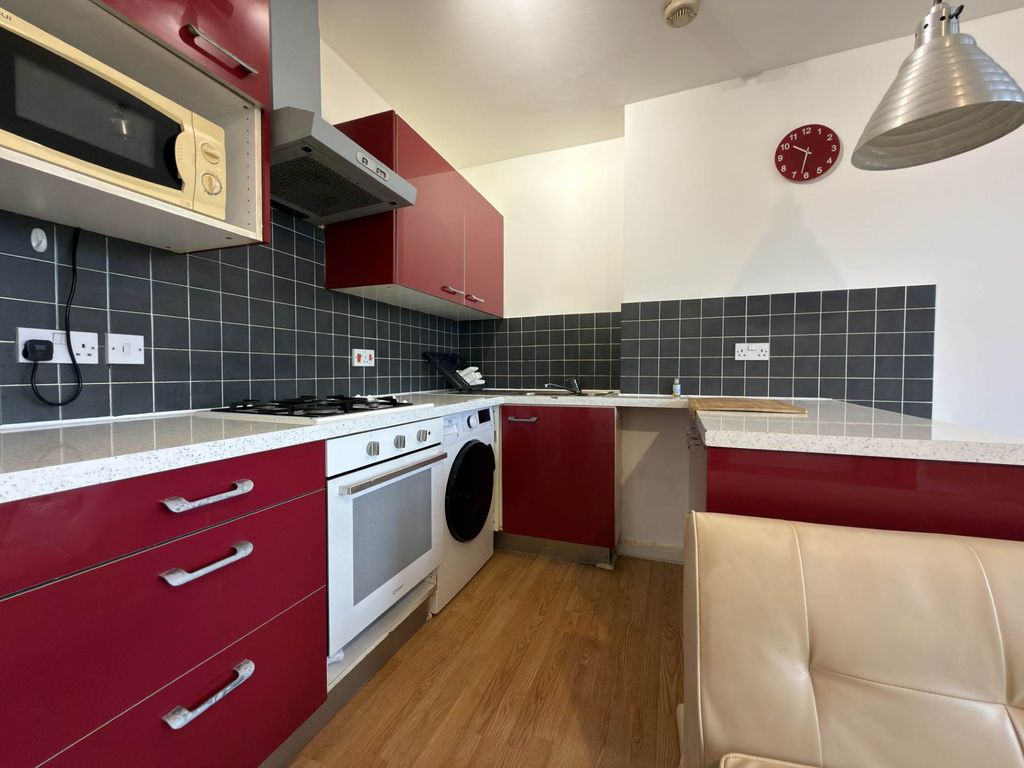 Property photo 1 of 6