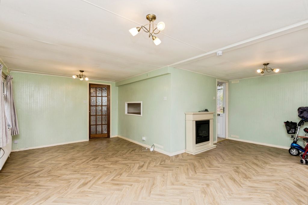 Property photo 3 of 13 Pbox-Img.Jpg