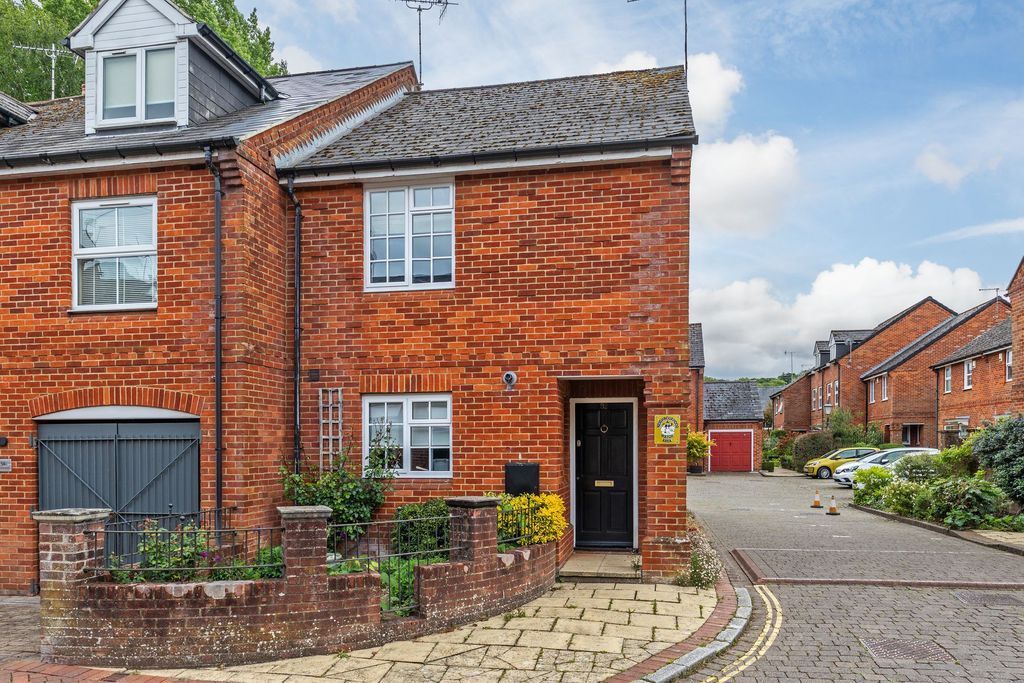 Property photo 1 of 10