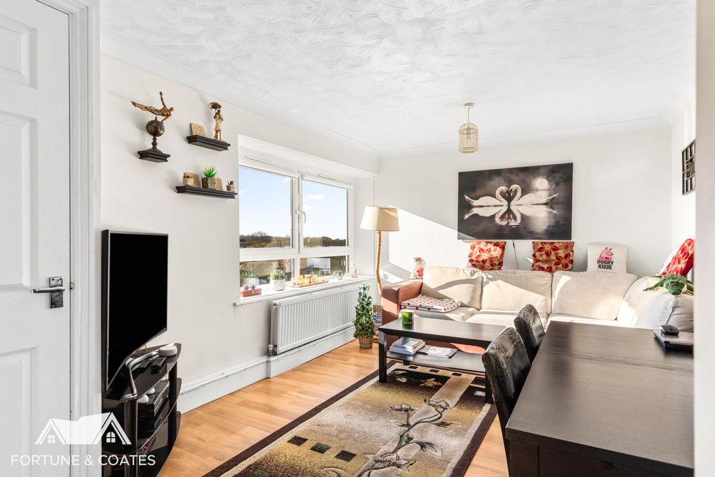 Property photo 3 of 15 Joynersfield_11.Jpg