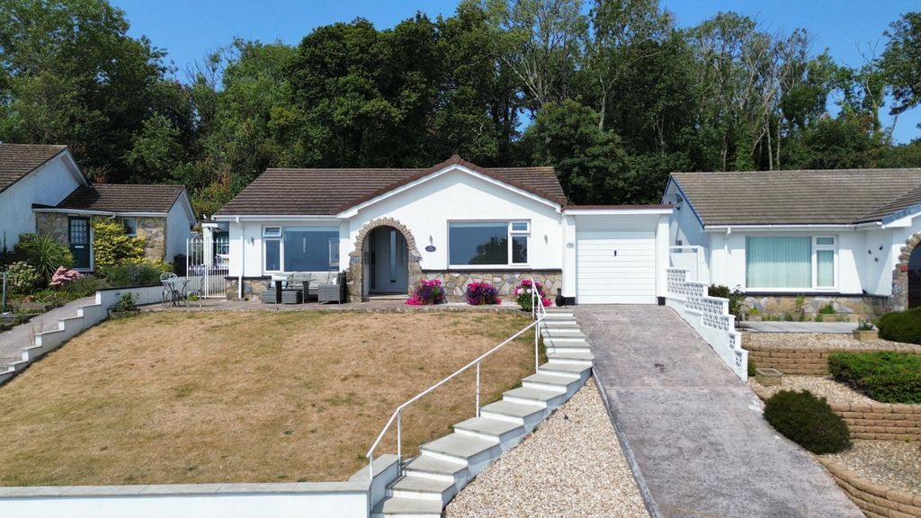 Property photo 1 of 23