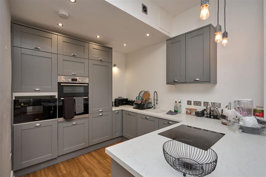 Property photo 3 of 13 Kitchen.Jpg