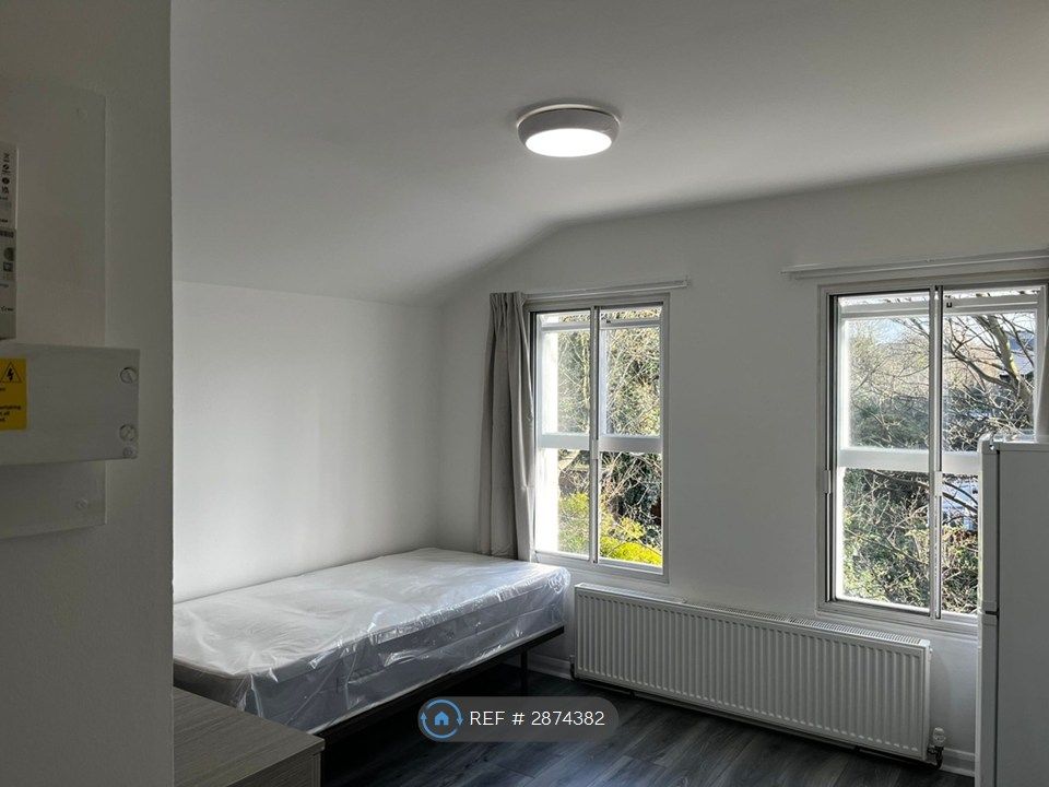 Property photo 1 of 4