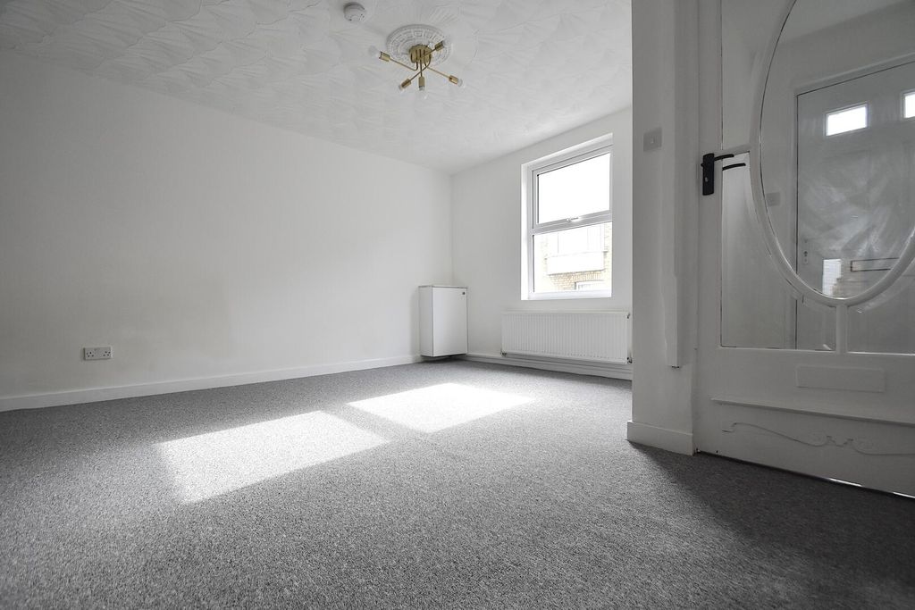 Property photo 3 of 12 Living Room