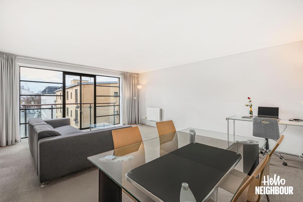 Property photo 3 of 23 Photo 2