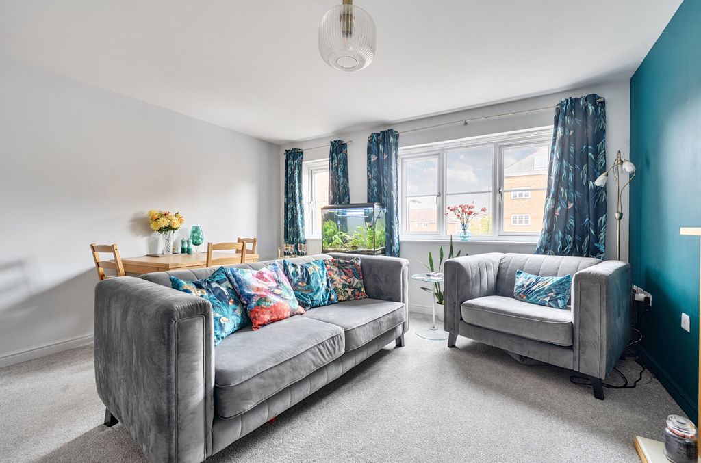 Property photo 2 of 12 1446807-4-69E740F...