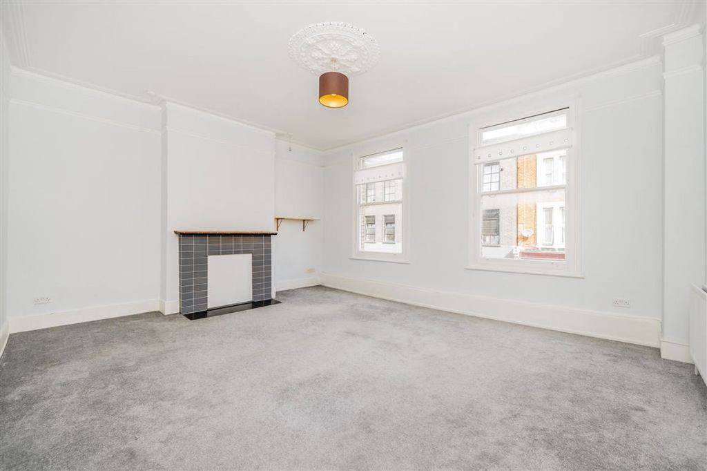Property photo 1 of 5