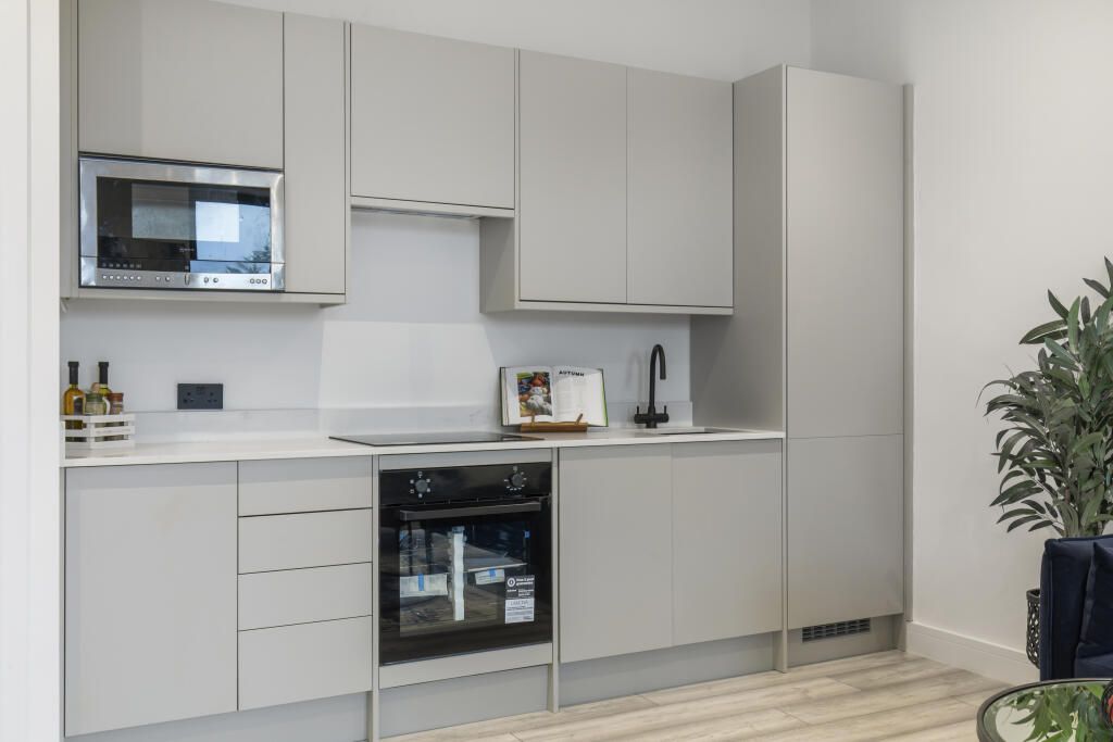 Property photo 2 of 8 Gallery