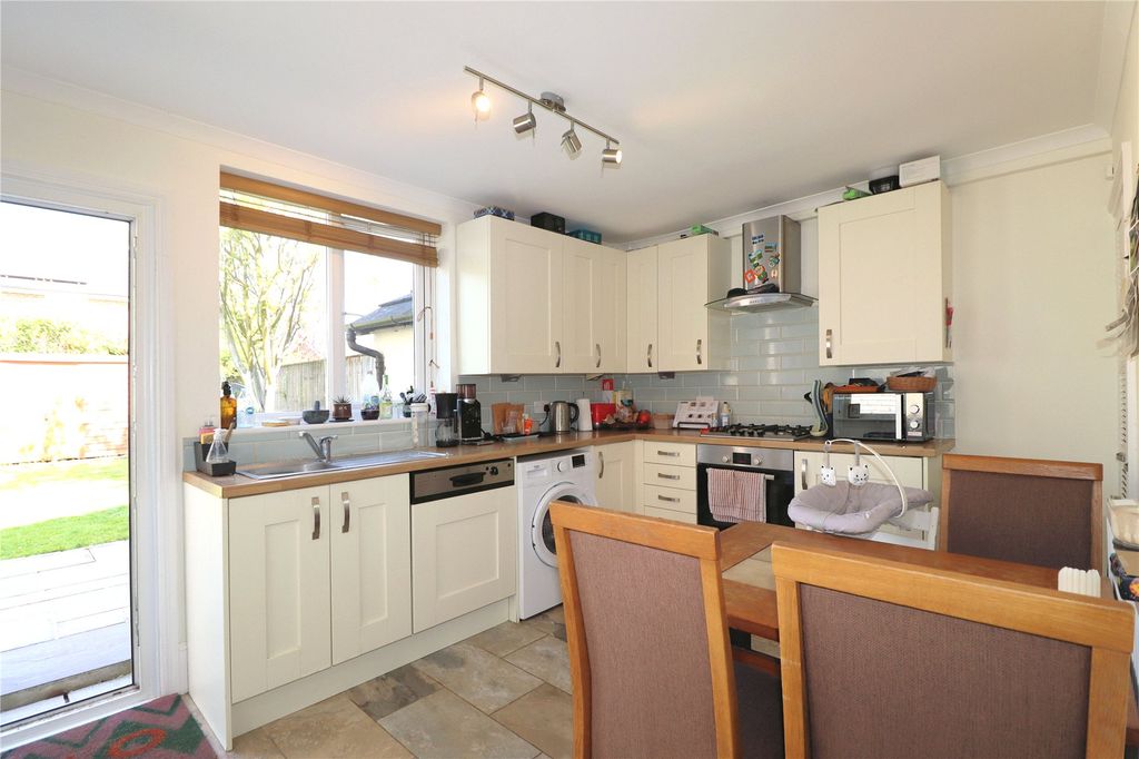 Property photo 2 of 11 Picture No. 07