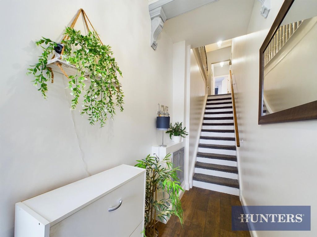 Property photo 3 of 14 Cam01984G0-Pr0401-Still015.Jpg