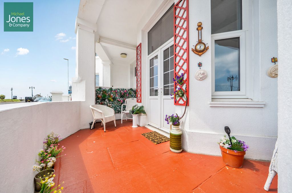 Property photo 2 of 8 Sea Front Terrace