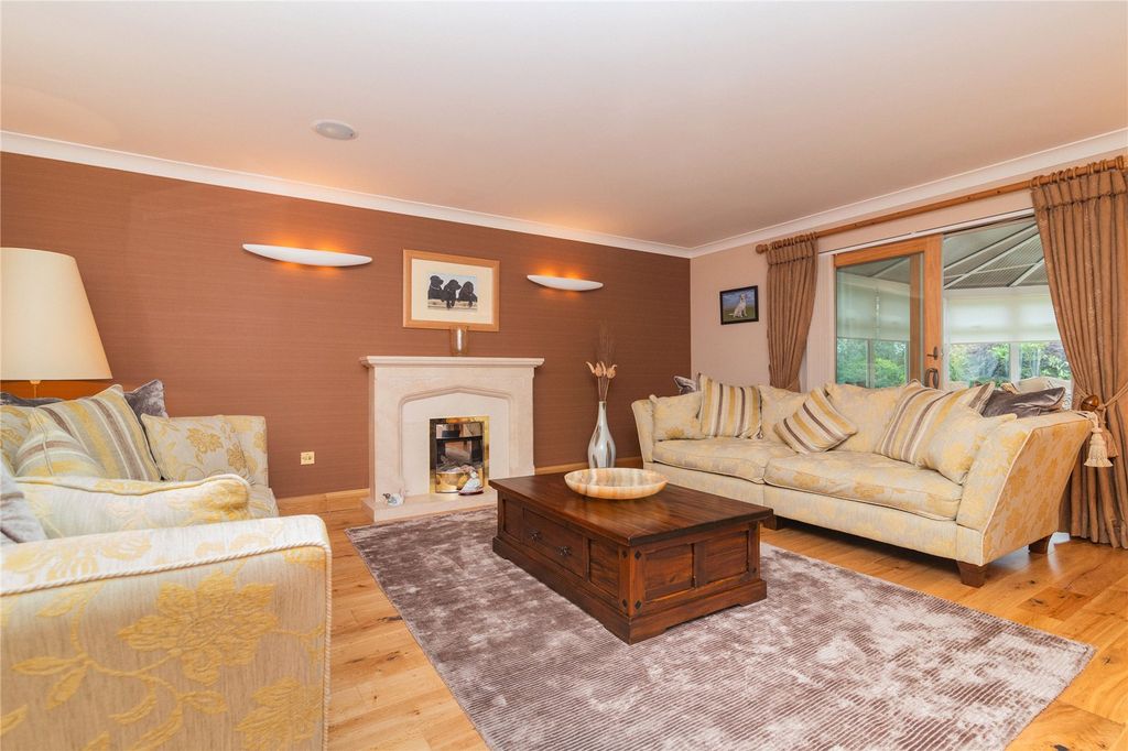 Property photo 3 of 33 Family Room