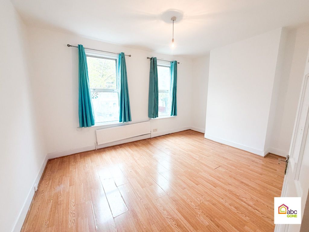 Property photo 3 of 28