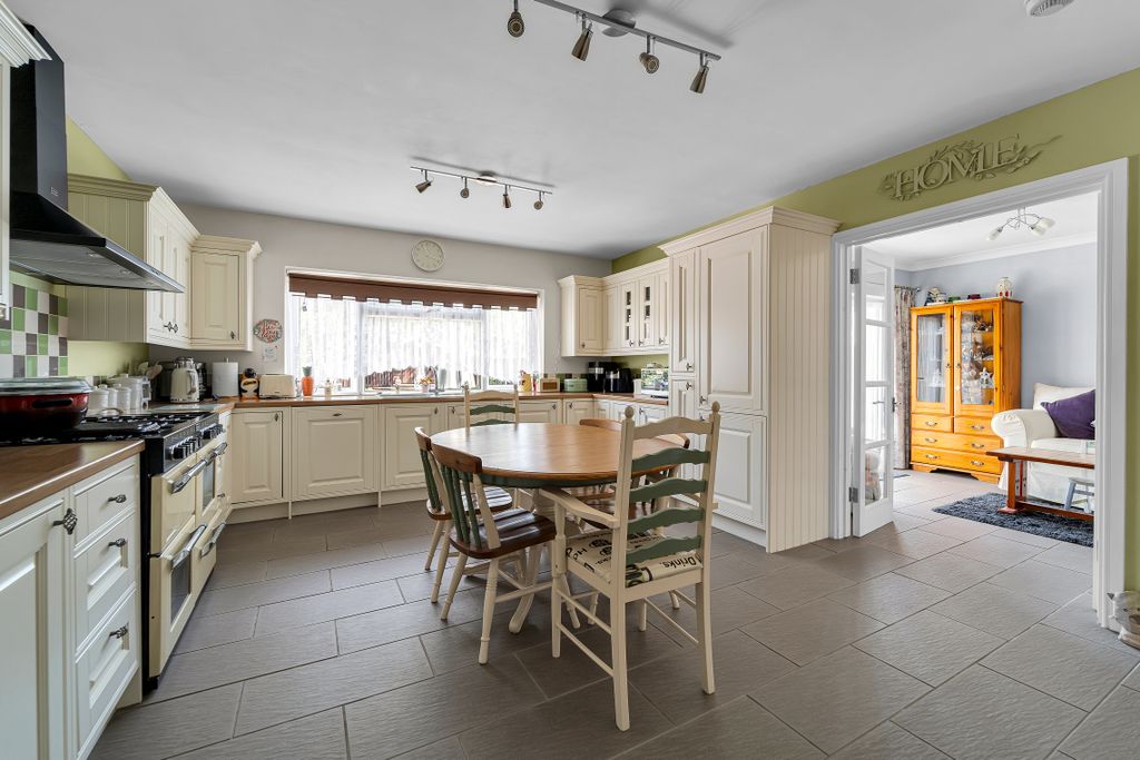 Property photo 1 of 16 Dsc02834