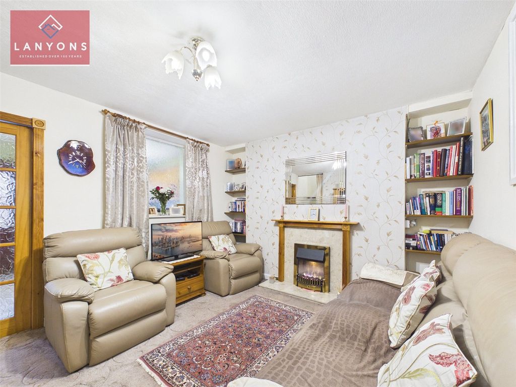 Property photo 2 of 12 Picture No. 09