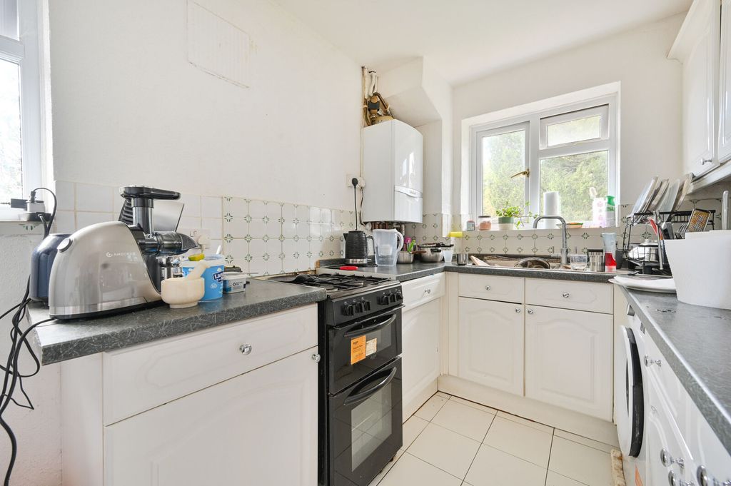Property photo 3 of 5
