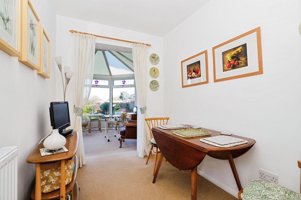 Property photo 3 of 20