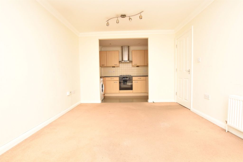 Property photo 3 of 10 Picture No. 18
