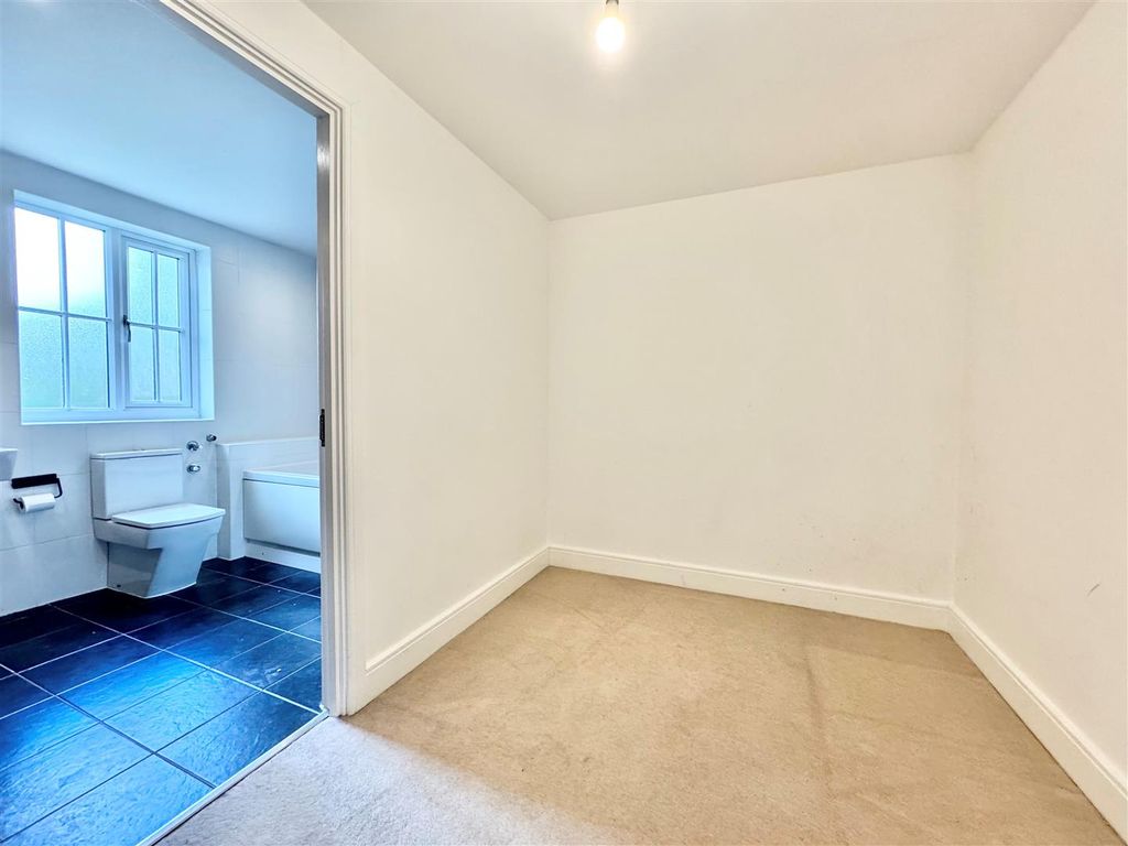 Additional image 9 of 6 bed detached house to rentTuring Drive, Wilmslow SK9