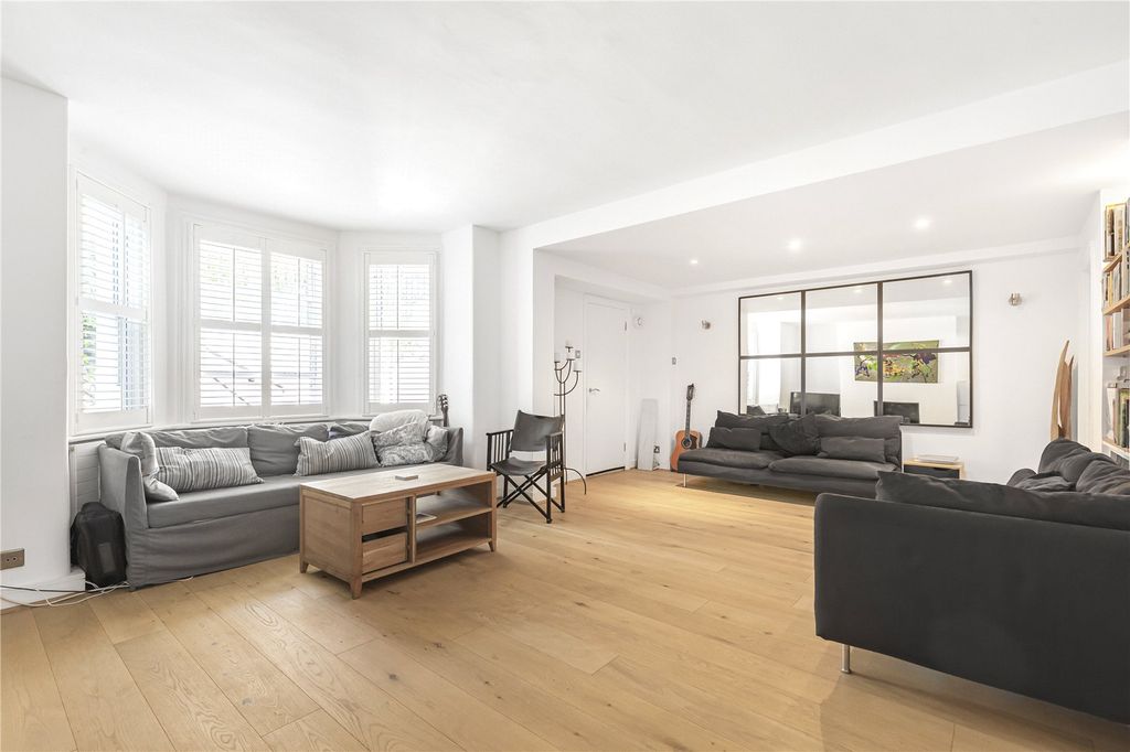 Property photo 2 of 15 Reception Room