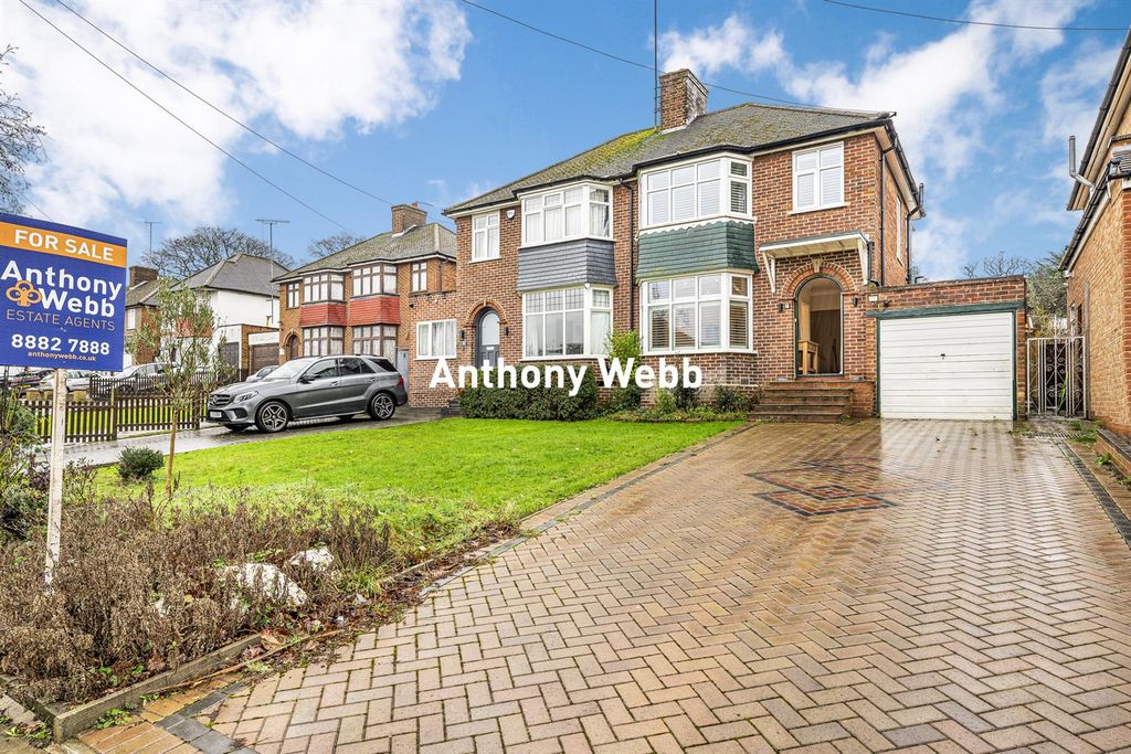 Property photo 1 of 21 Front Aspect