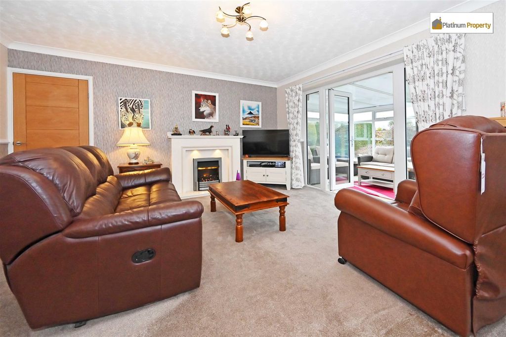 Property photo 2 of 32 Rhm_6061.Jpg