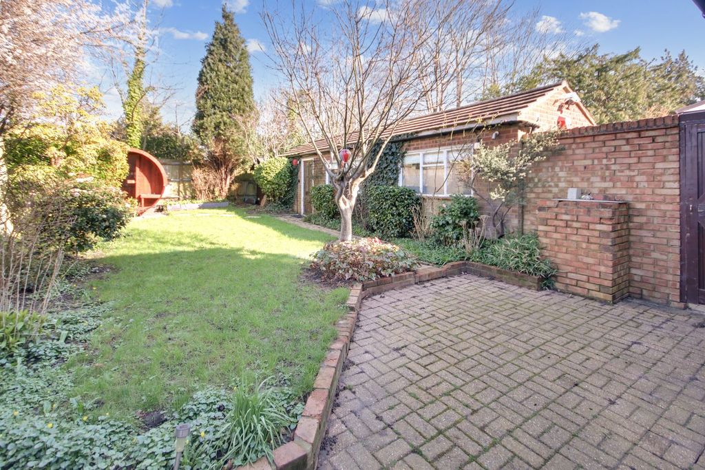Property photo 2 of 15