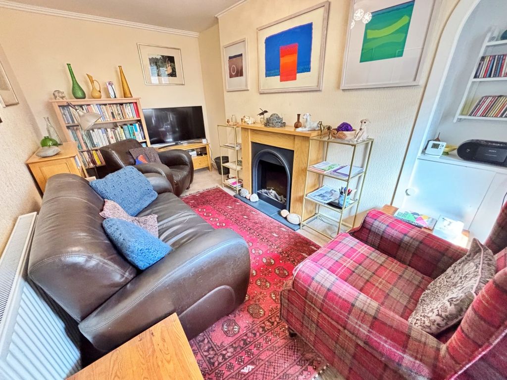 Property photo 2 of 16