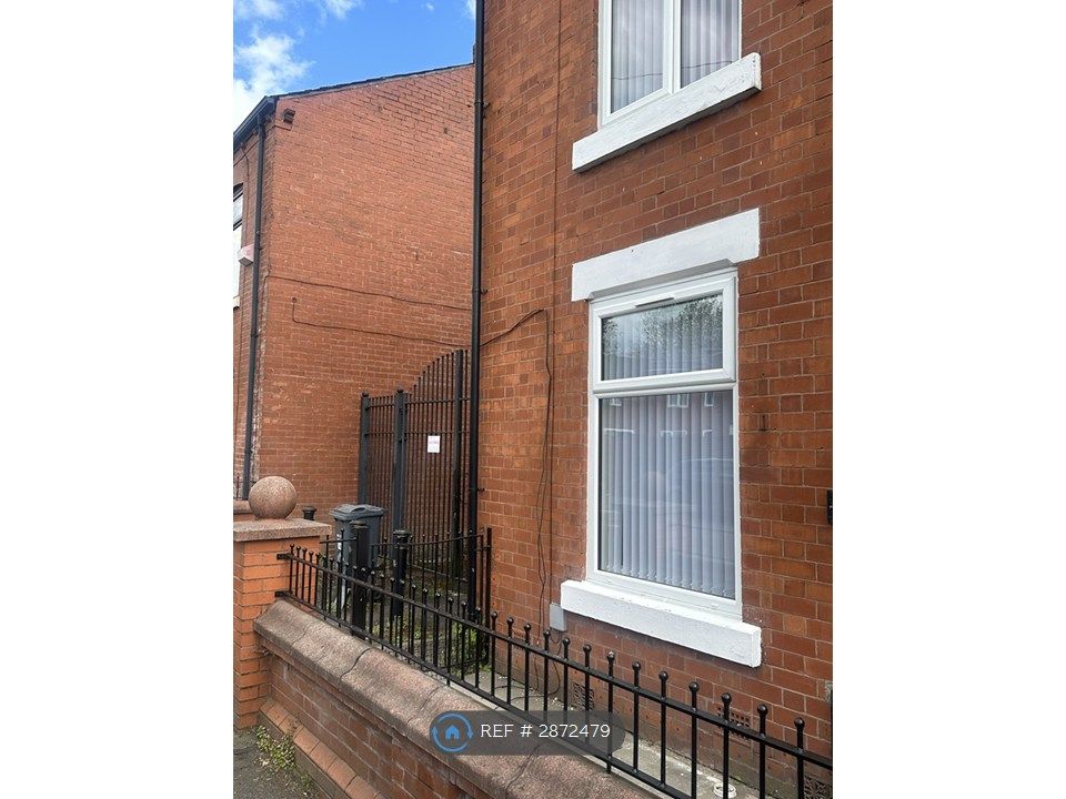 Property photo 2 of 18