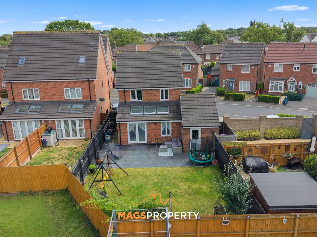 Property photo 2 of 34