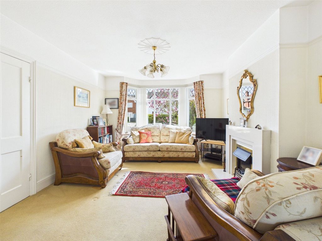 Property photo 2 of 19 Picture No. 26