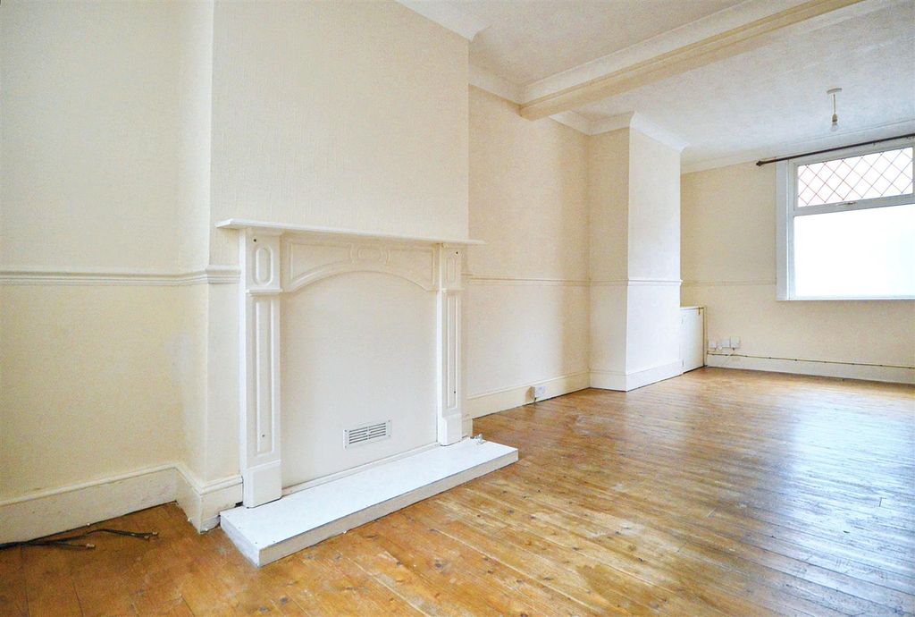 Property photo 2 of 17 73 St (3).Jpeg