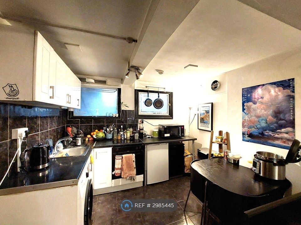 Property photo 3 of 5