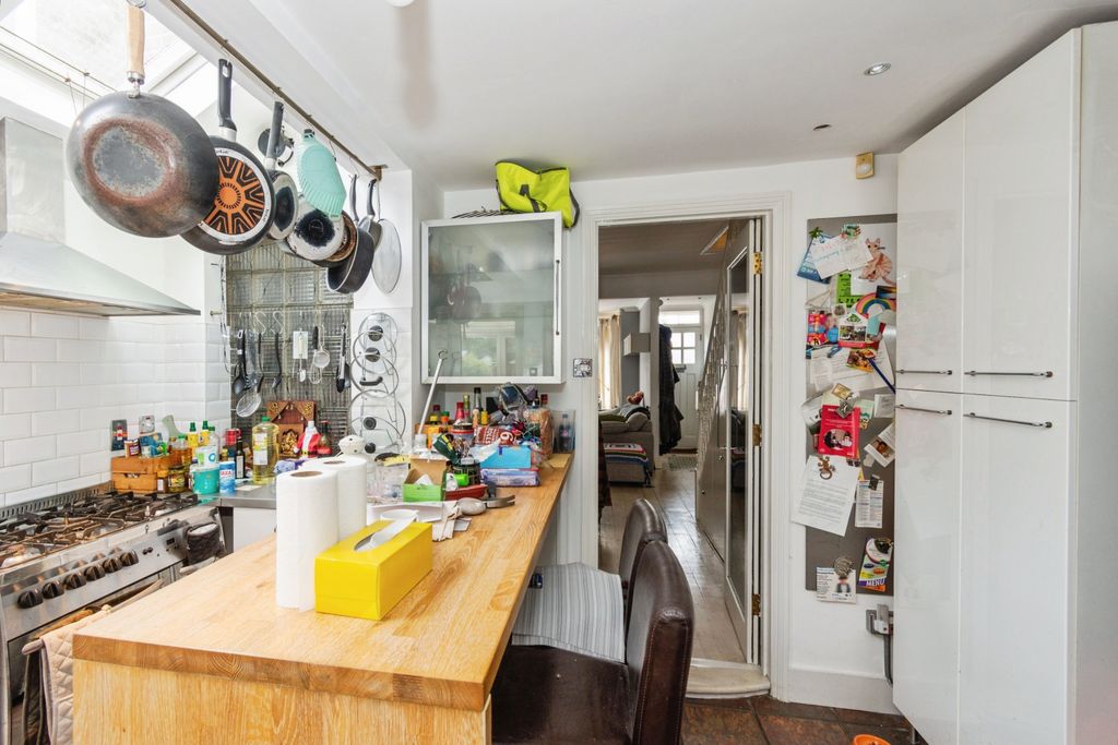 Property photo 3 of 19