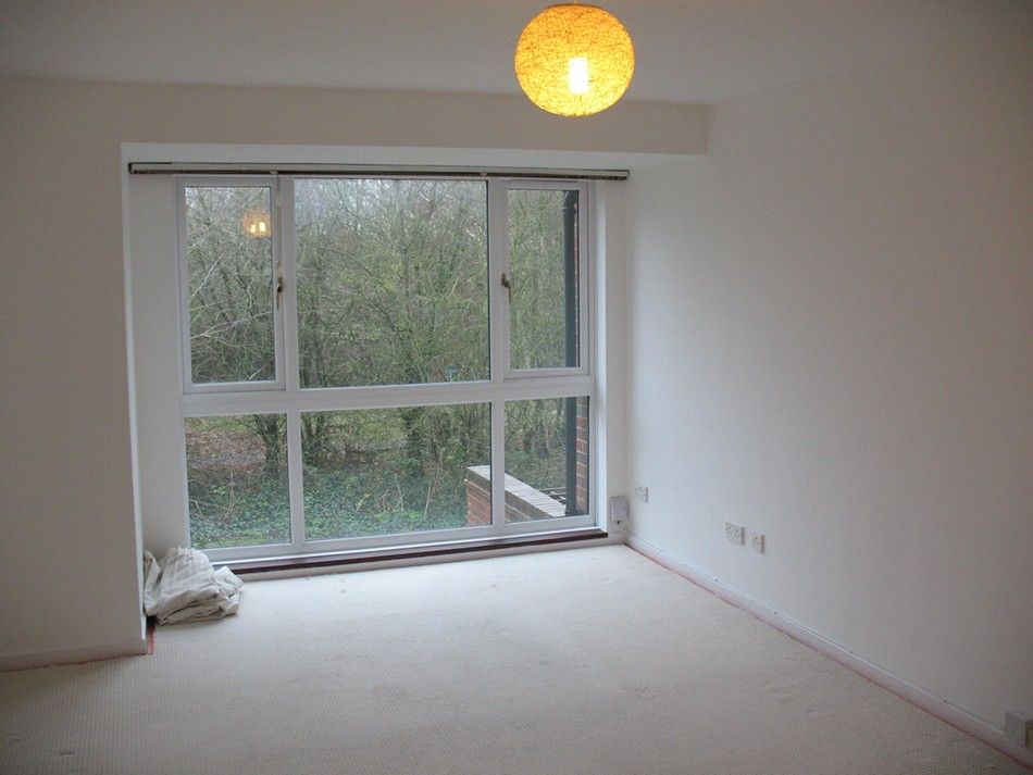 Property photo 3 of 9 Lounge