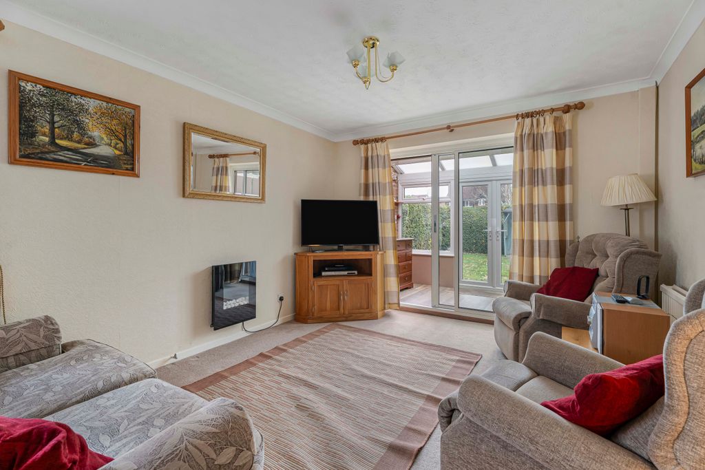 Property photo 3 of 15 Living Room