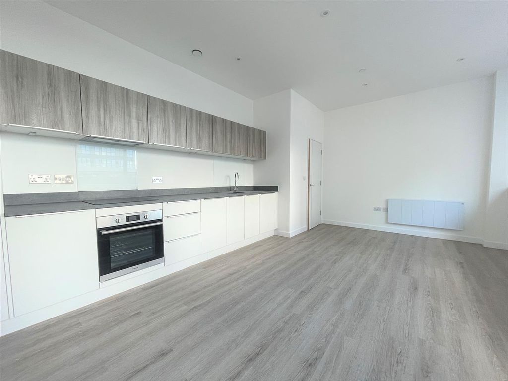 Property photo 3 of 4