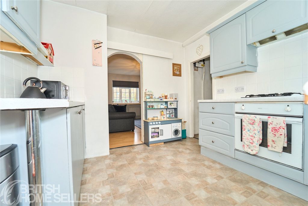 Property photo 3 of 17 Picture No. 11