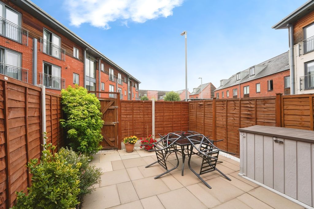 Property photo 3 of 17 Rear