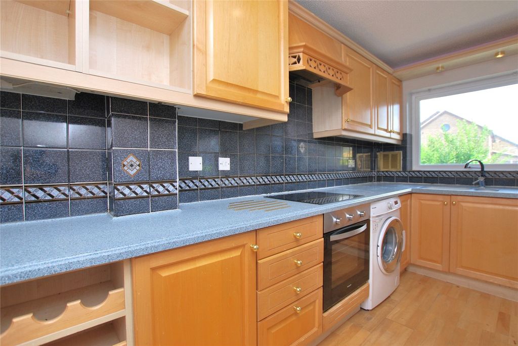 Property photo 2 of 8 Picture No. 07