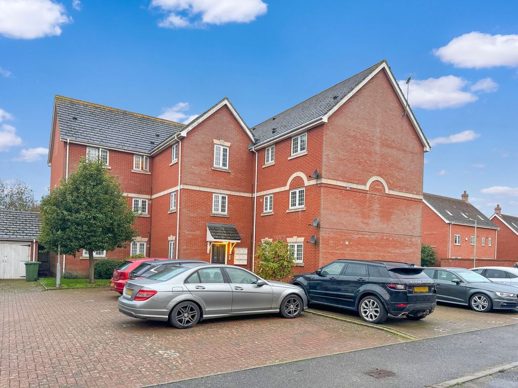 Property photo 1 of 11