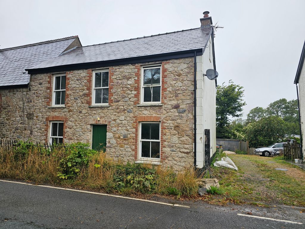 Property photo 1 of 12