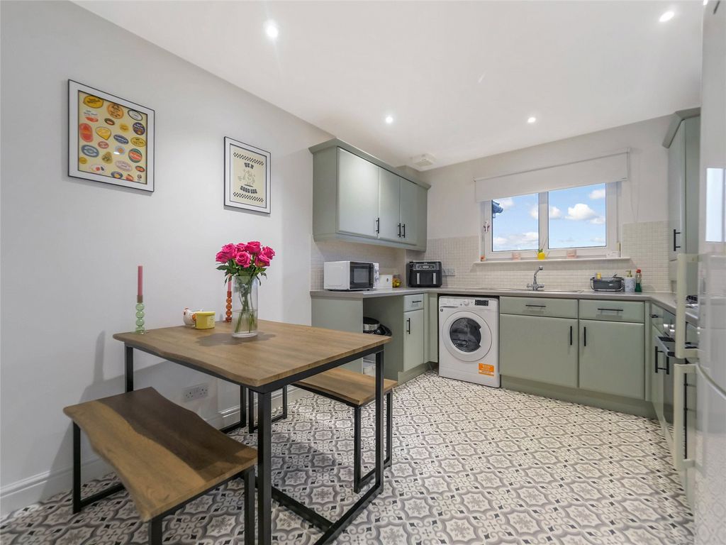 Property photo 3 of 16 Picture No. 09