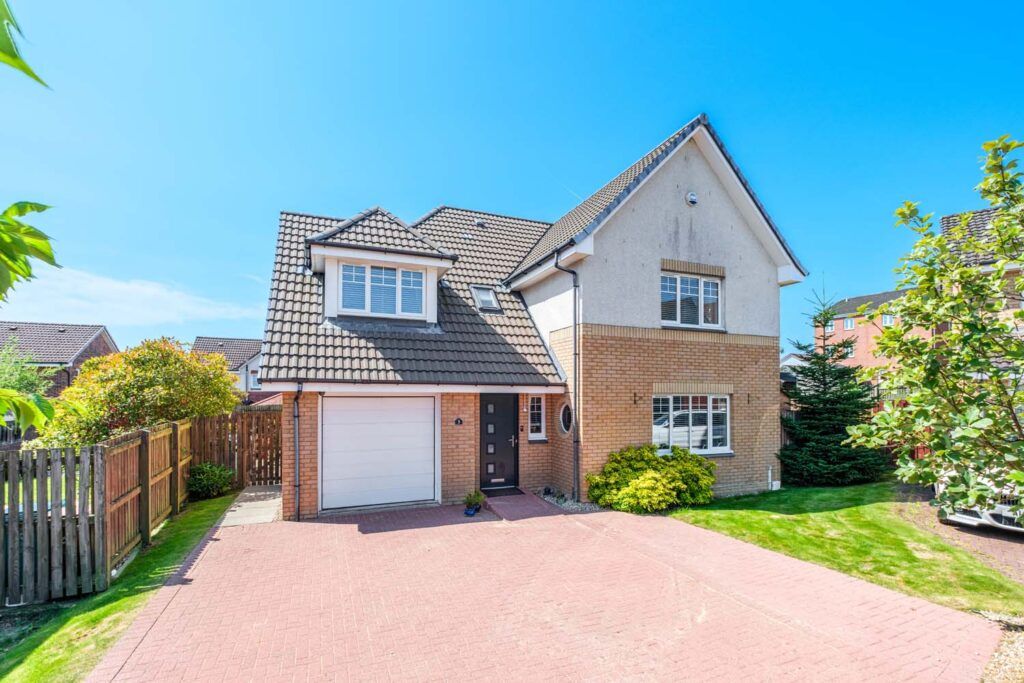 Property photo 1 of 46