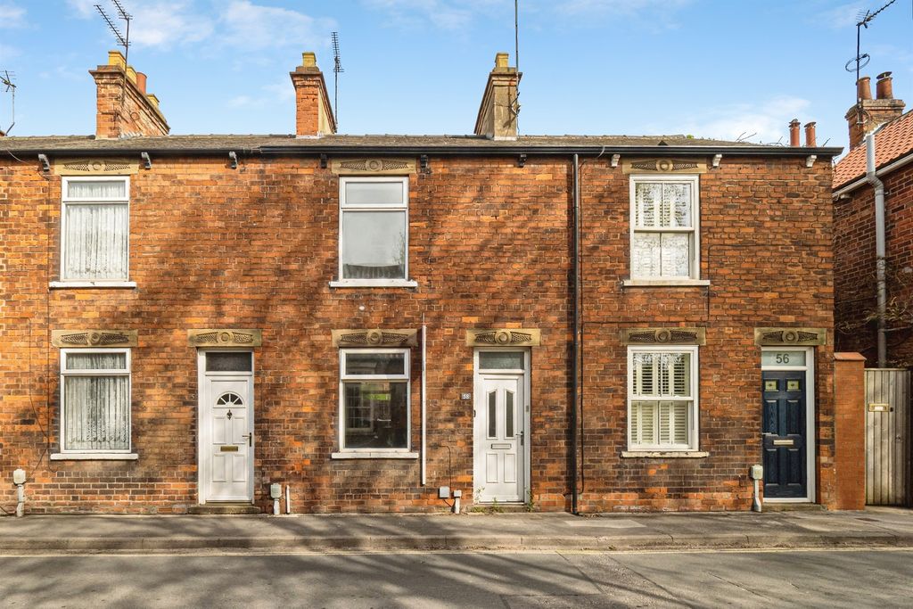Property photo 1 of 15