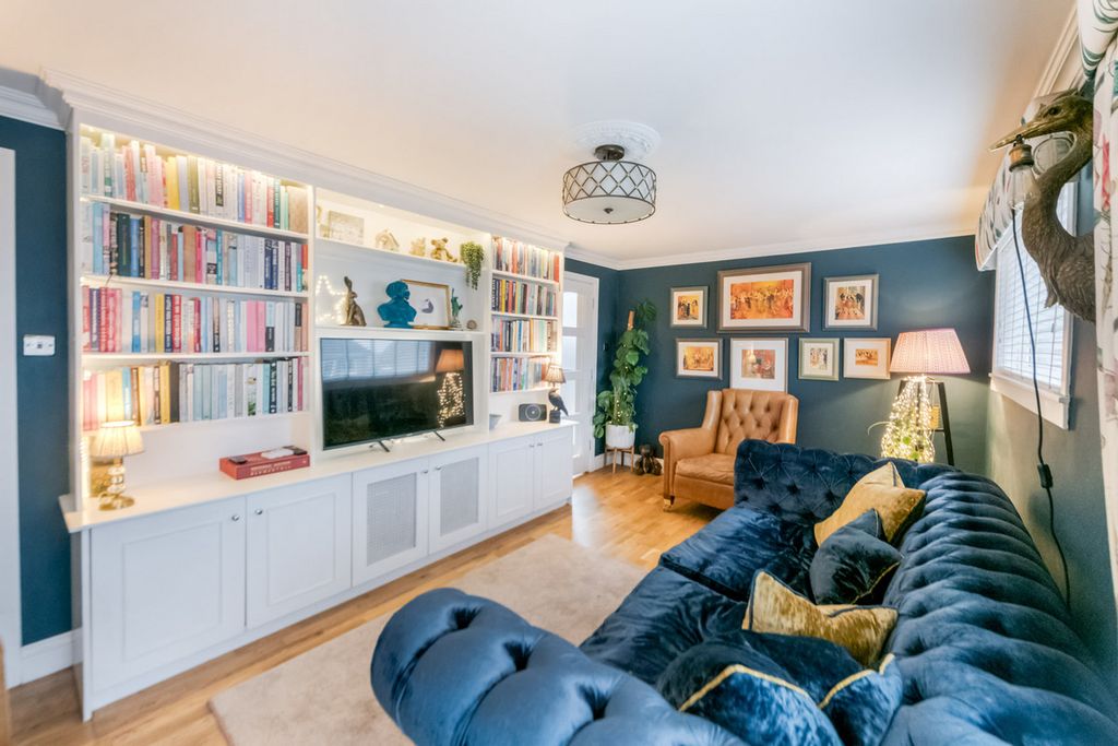 Property photo 2 of 23