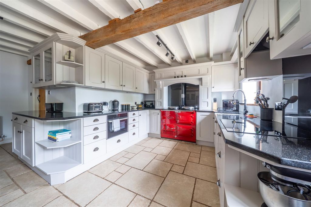 Property photo 2 of 38 High Res-21.Jpg
