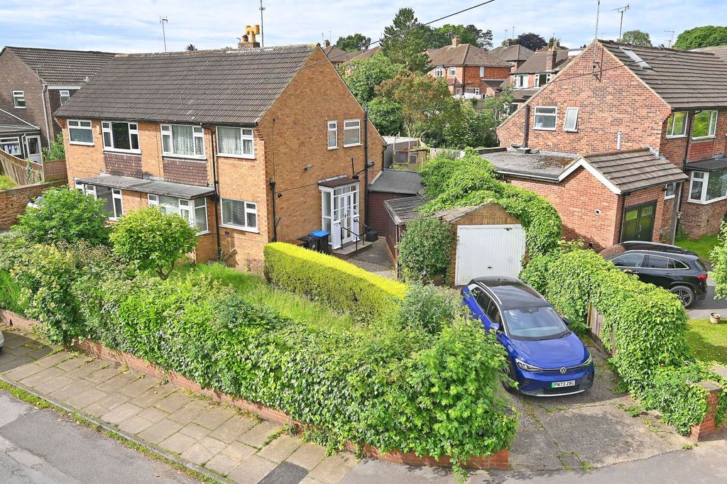 Property photo 1 of 11